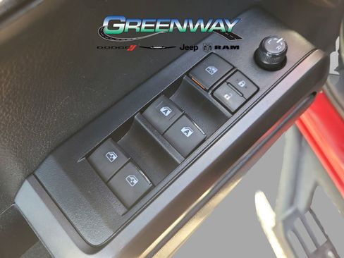 Used 2022 Toyota Tacoma TRD Sport w/ TRD Premium Sport Package image 16