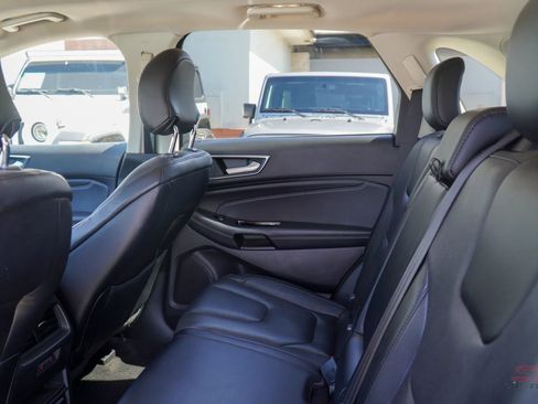 Used 2019 Ford Edge Titanium w/ Equipment Group 301A image 21