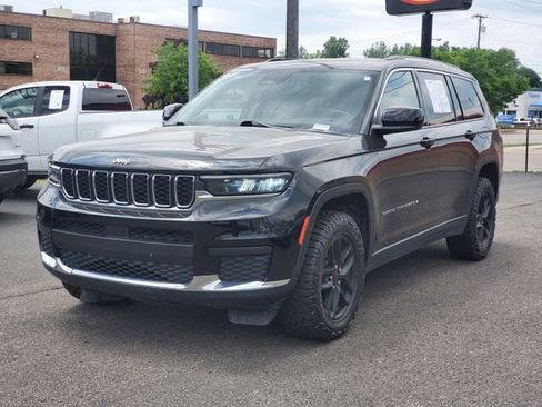 Used 2021 Jeep Grand Cherokee L Laredo w/ Luxury Tech Group I AWD/4WD image 2