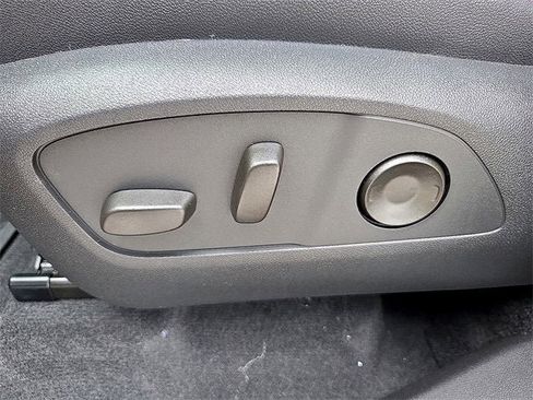 New 2026 Chevrolet Traverse Z71 w/ Enhanced Driving Package image 18