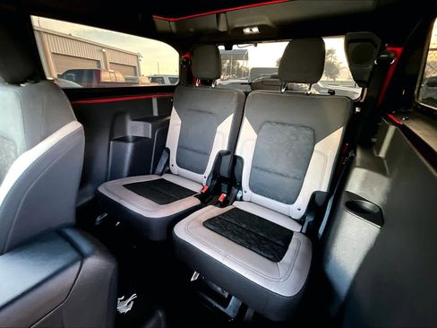 Used 2022 Ford Bronco Wildtrak image 43