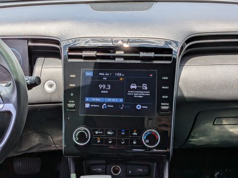 Used 2023 Hyundai Santa Cruz SEL w/ Activity Package FWD image 17