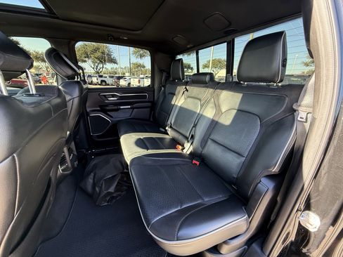 Used 2019 RAM 1500 Laramie image 30