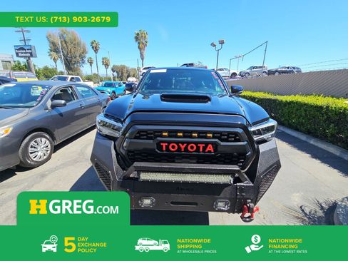 Used 2022 Toyota Tacoma TRD Sport w/ TRD Premium Sport Package image 1
