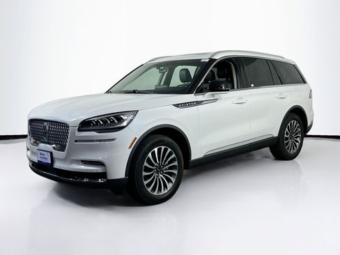 Used 2024 Lincoln Aviator AWD w/ Premium Package image 1