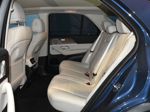 Used 2024 Mercedes-Benz GLE 350 4MATIC image 23