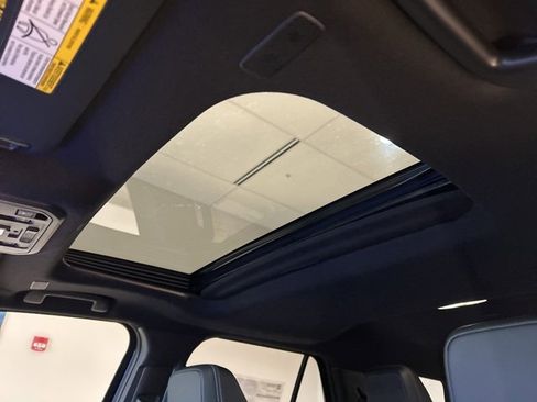 New 2025 Toyota 4Runner Limited image 15