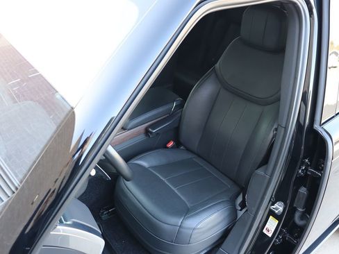 Used 2023 Land Rover Range Rover SE image 37