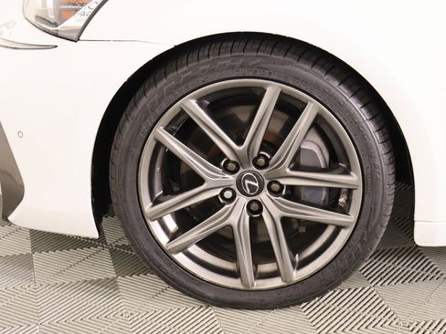 Used 2019 Lexus IS 300 image 19