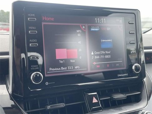 Used 2021 Toyota Corolla LE image 18