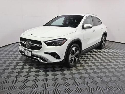 Used 2025 Mercedes-Benz GLA 250 4MATIC image 2