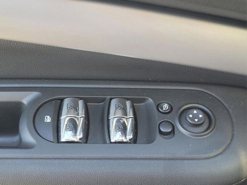 Used 2022 MINI Cooper Clubman John Cooper Works image 28