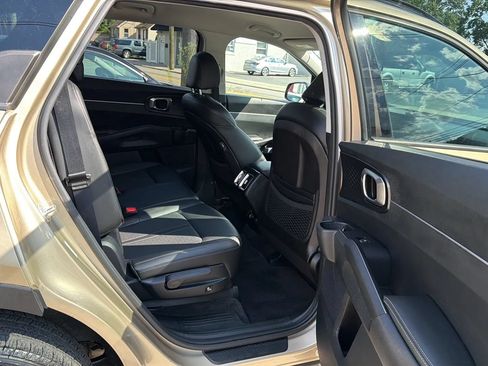 Used 2021 Kia Sorento S AWD/4WD image 26