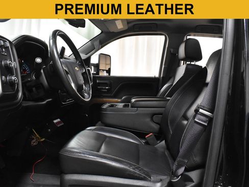 Used 2016 Chevrolet Silverado 2500 LTZ AWD/4WD image 5