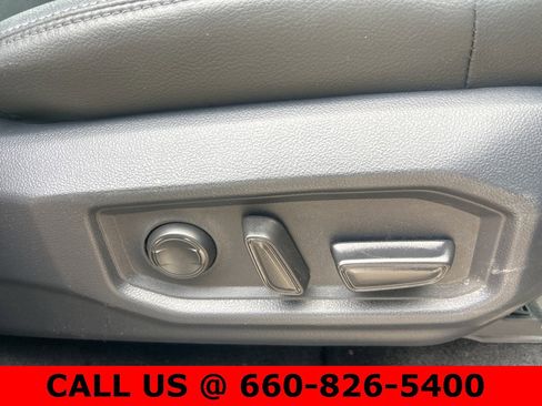 Used 2025 Toyota Tundra Limited image 5