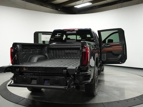New 2026 GMC Sierra 2500 Denali Ultimate image 12