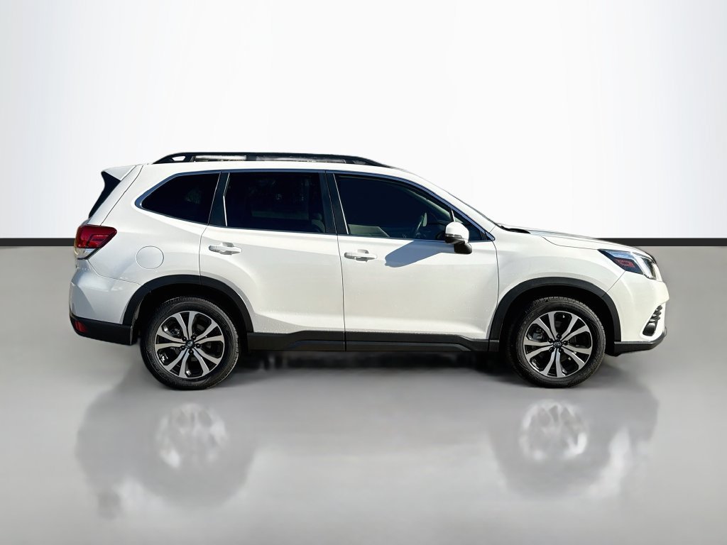 Used 2023 Subaru Forester Limited AWD/4WD image 7