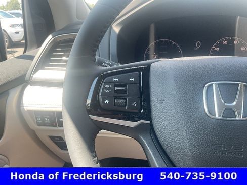Certified 2026 Honda Odyssey EX-L image 24