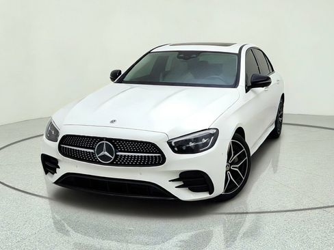 Used 2022 Mercedes-Benz E 350 Sedan image 2