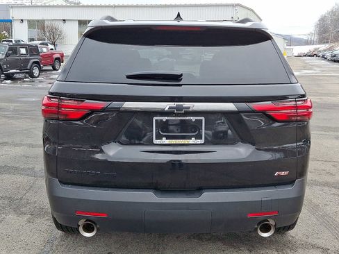 Used 2023 Chevrolet Traverse RS image 5