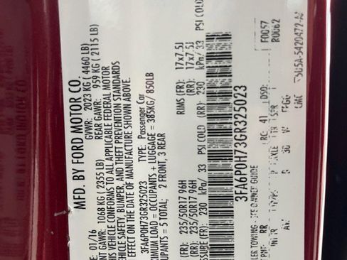 Used 2016 Ford Fusion SE image 32