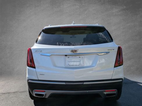 Certified 2022 Cadillac XT5 Premium Luxury image 5