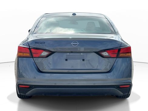 Used 2025 Nissan Altima 2.5 SV image 5