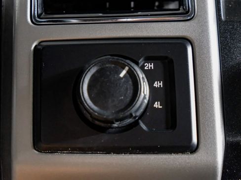 Used 2020 Ford F350 Lariat w/ Lariat Ultimate Package image 28