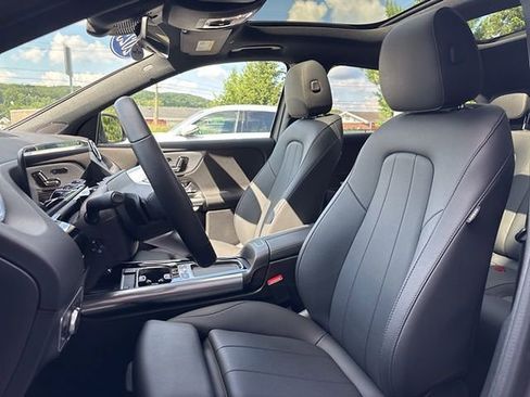 Used 2025 Mercedes-Benz GLA 250 4MATIC image 13