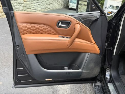 Used 2018 INFINITI QX80 4WD w/ Deluxe Technology Package image 30