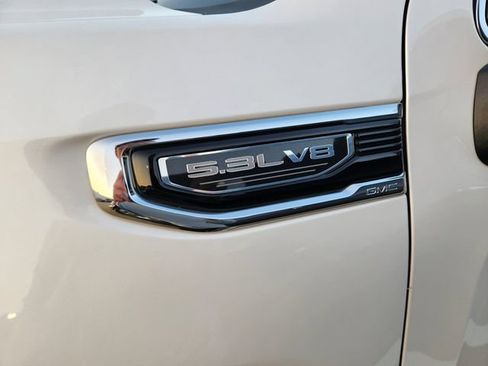 Used 2024 GMC Sierra 1500 SLT w/ SLT Premium Package RWD image 9