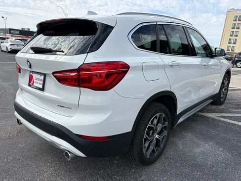 Used 2022 BMW X1 xDrive28i w/ Convenience Package AWD/4WD image 5