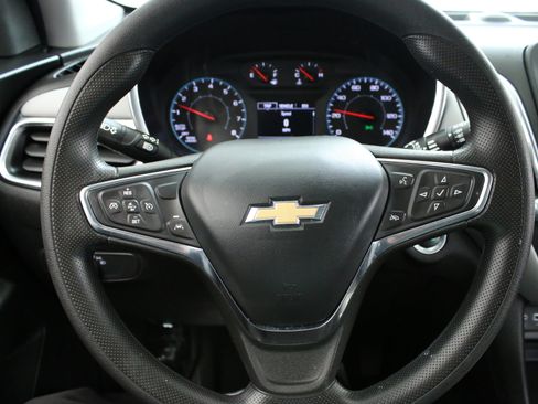 Used 2023 Chevrolet Equinox LS FWD image 12