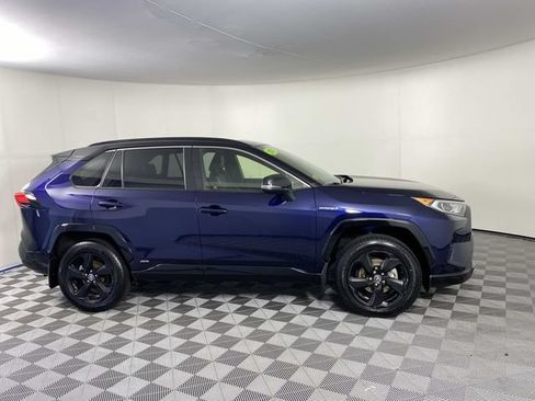 Used 2020 Toyota RAV4 XSE w/ All Weather Liner Package AWD/4WD image 10