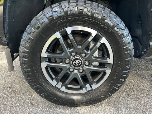 Used 2025 Toyota Tacoma SR5 RWD image 10