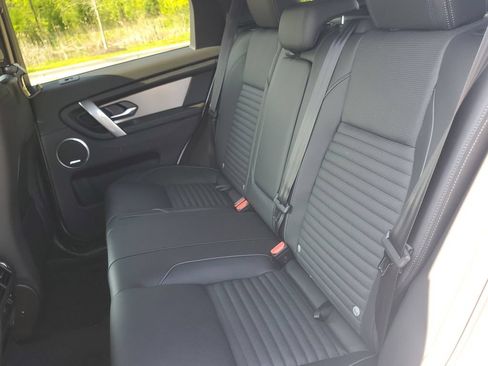 Used 2026 Land Rover Discovery Sport Landmark AWD/4WD image 36