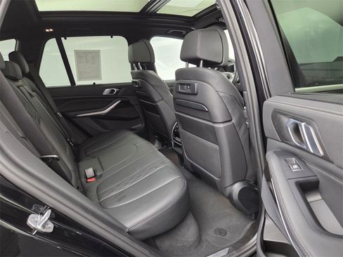 Used 2023 BMW X5 xDrive40i w/ Executive Package image 19