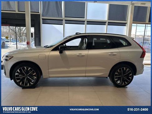 New 2026 Volvo XC60 T8 Ultra w/ Protection Package Premier image 5