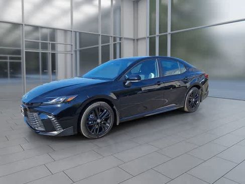 New 2026 Toyota Camry SE AWD/4WD image 3