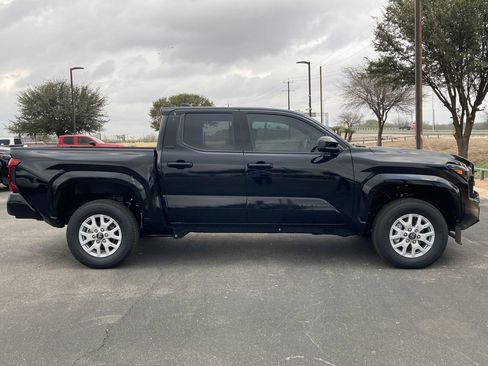 New 2026 Toyota Tacoma SR5 image 4