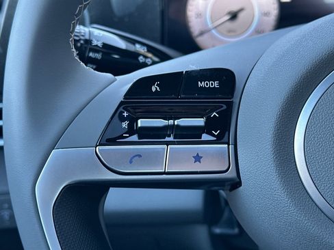 New 2025 Hyundai Elantra SEL image 27