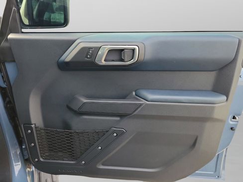 New 2025 Ford Bronco Heritage Edition image 9