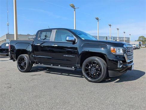 Used 2022 GMC Canyon Denali w/ Denali Black Edition Package image 2