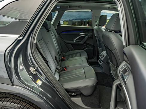 Certified 2025 Audi Q5 Premium Plus w/ Premium Plus AWD/4WD image 32
