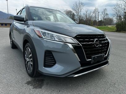 Used 2021 Nissan Kicks SV