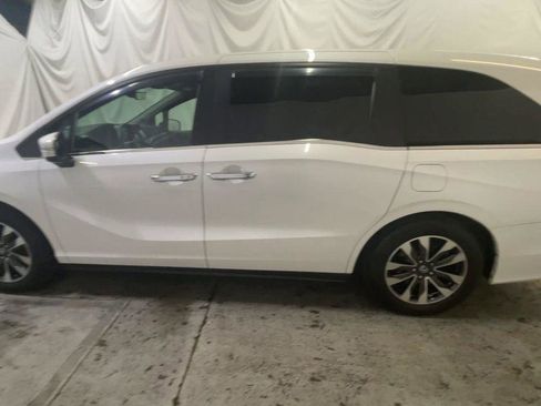 Used 2023 Honda Odyssey EX-L image 5