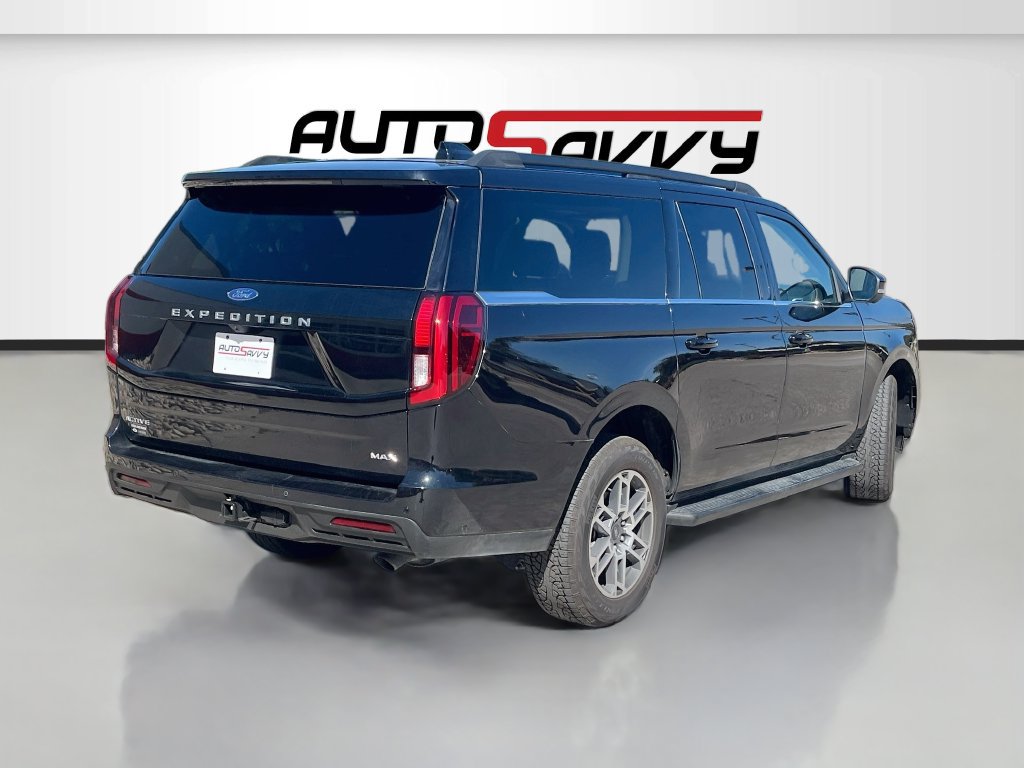 Used 2025 Ford Expedition Max Active AWD/4WD image 8
