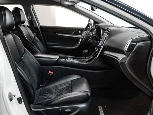 Used 2016 Nissan Maxima SR image 32