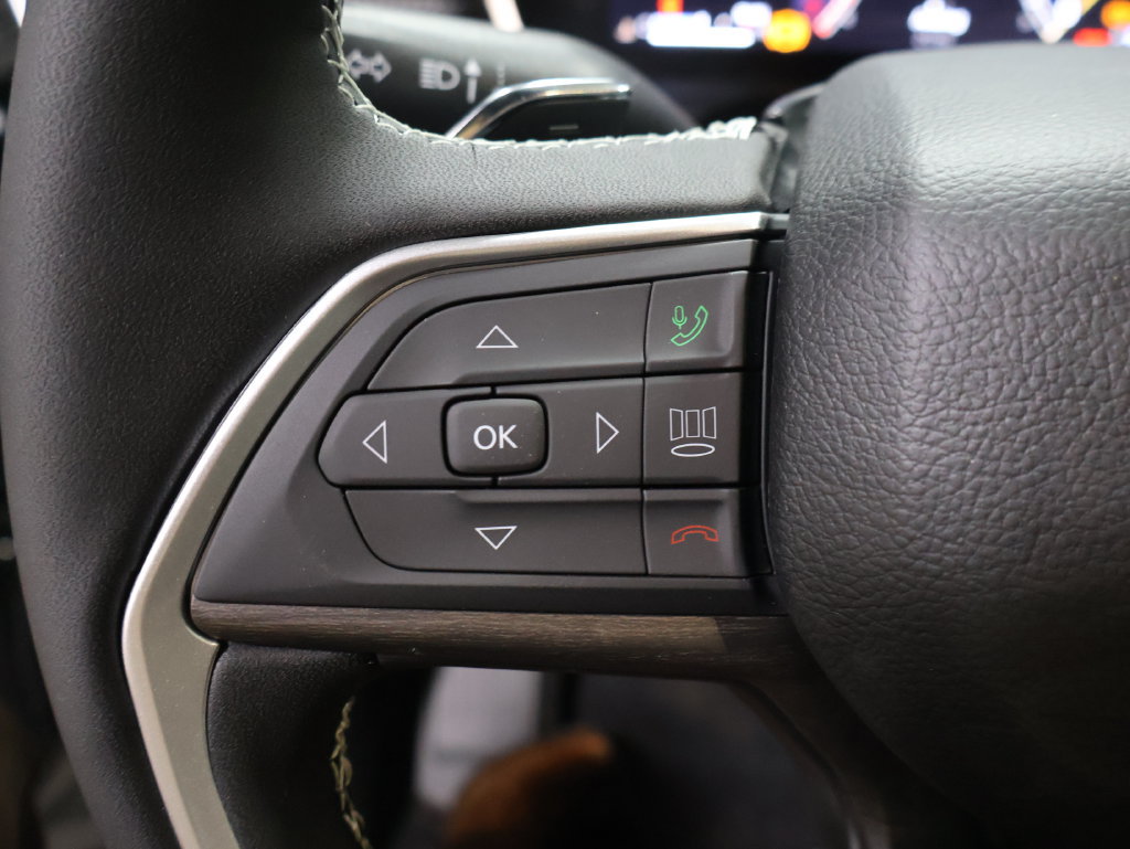 New 2027 Jeep Grand Cherokee Limited AWD/4WD image 24