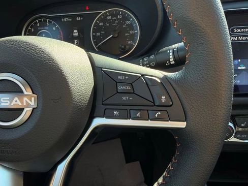 New 2025 Nissan Versa SR w/ Trunk Package image 23